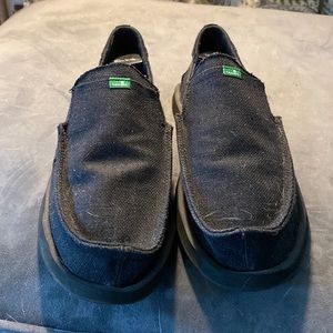 Mens Black Sanuk shoes!!!!  Size 12!!